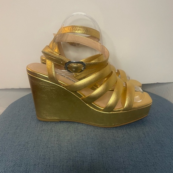 Charles David Judy Gold Wedge Sandal size 9 - Picture 4 of 12